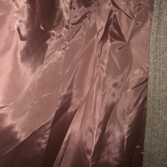 vintage herringbone pattern wool coat with rabbit or fox fur collar - Picture 8 of 11